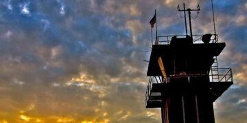 Frying Pan Light Tower Marine Antenna
